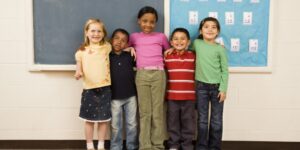 Watch video examples of how teachers model the process of thinking to help develop students' metacognitive skills.